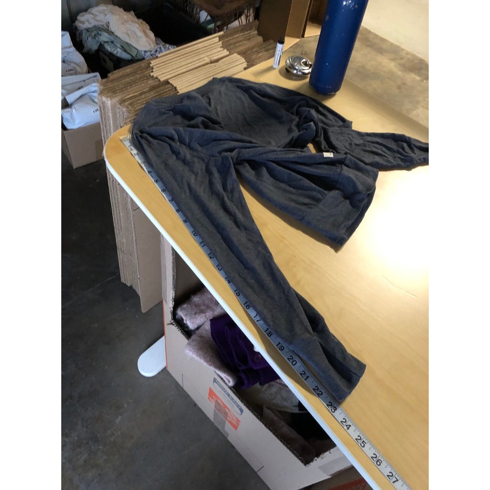 Vuori Daydream Crew Neck Long Sleeve XS Black Performance Pullover Athleisure - Picture 7 of 8